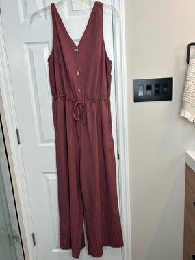 SHEIN Sleeveless V-Neck Button-Front Jumpsuit in Rose